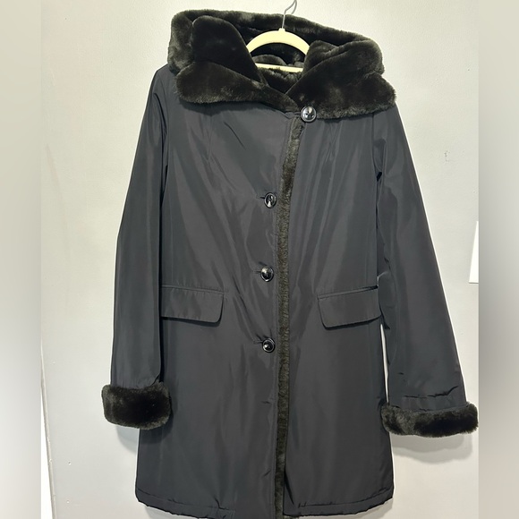 JANEPOST Coat, Like New, Black, Poly W/Faux Fur Trim, Small 4/6, meas. below - Picture 7 of 11